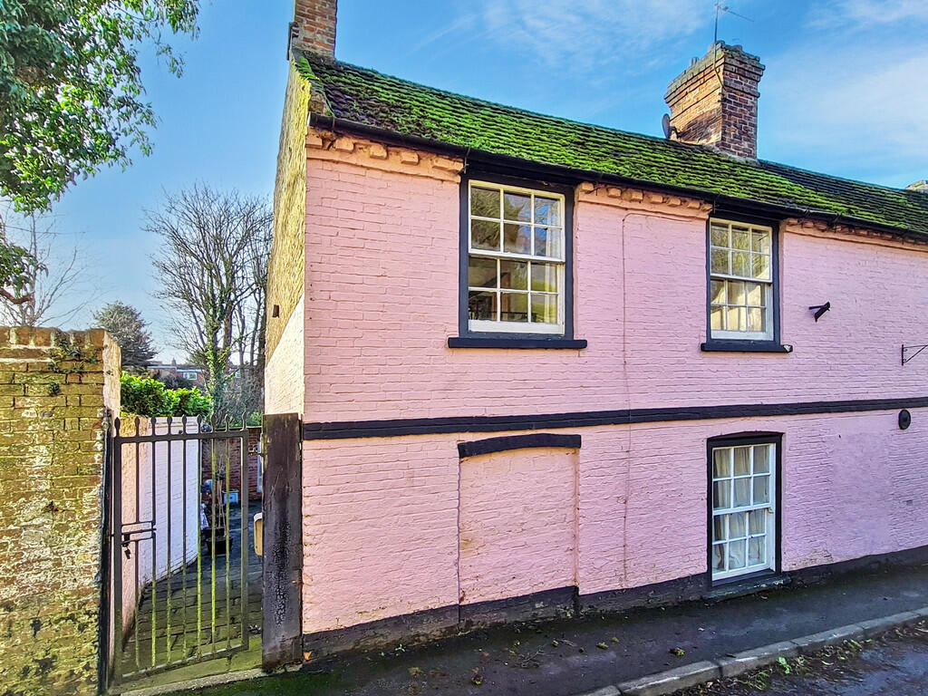 Main image of property: Fountain Street, Caistor, LN7 6UL