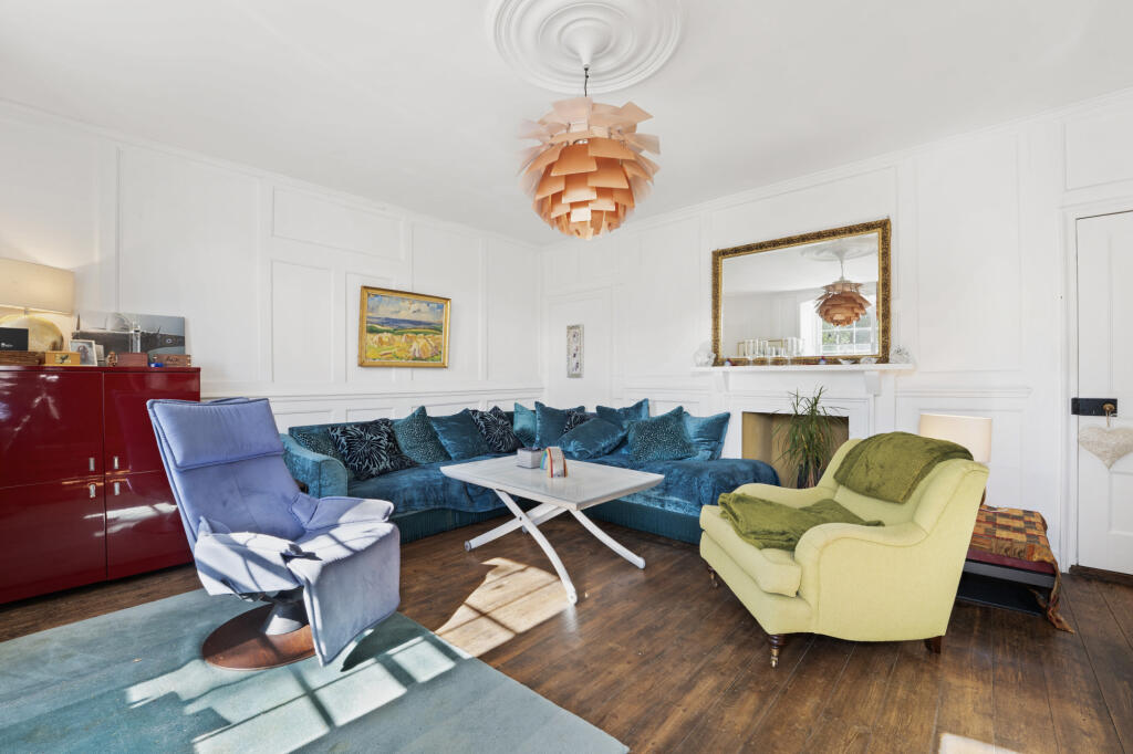 House in Tonbridge - View 4