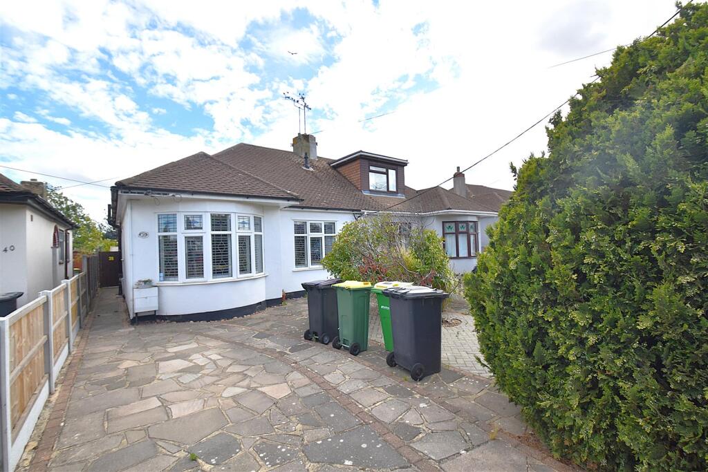 Main image of property: Oxford Road, Rochford