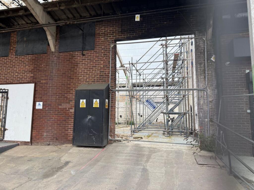 Main image of property: 3 Langley Wharf, Railway Terrace, Kings Langley, Hertfordshire, WD4 8JE