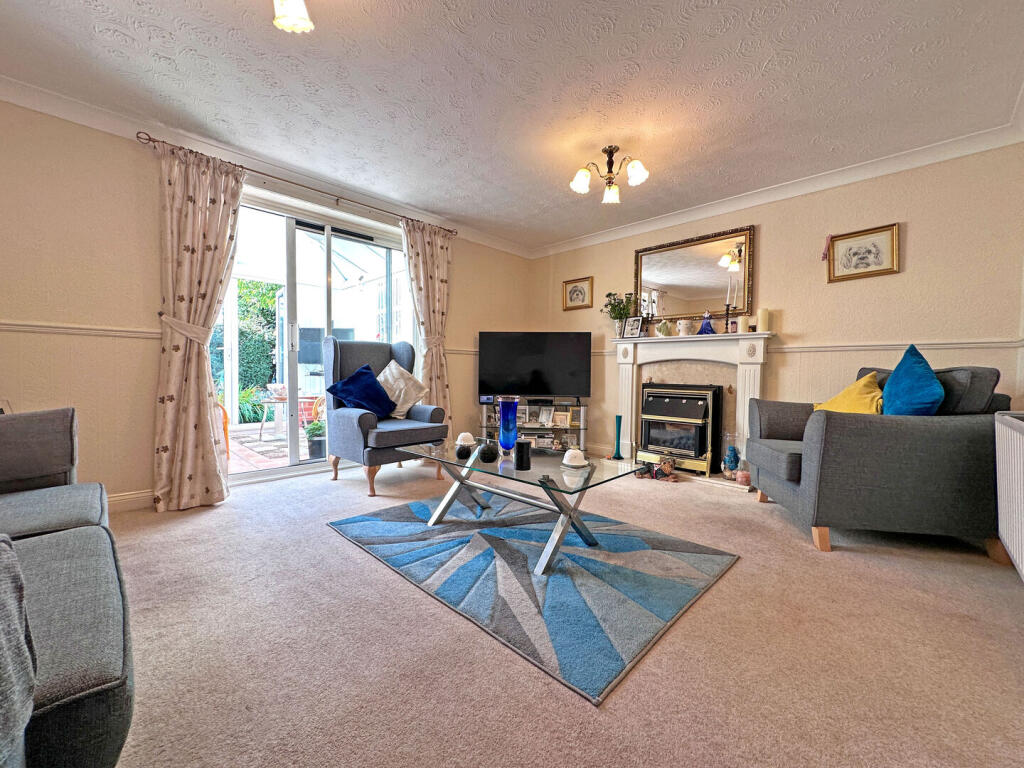 Tierney Drive, TIPTON, DY4 7DN photo 3