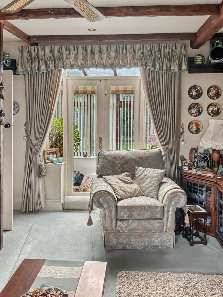 House in Hinckley and Bosworth, Lash Hill, Hinckley - View 5
