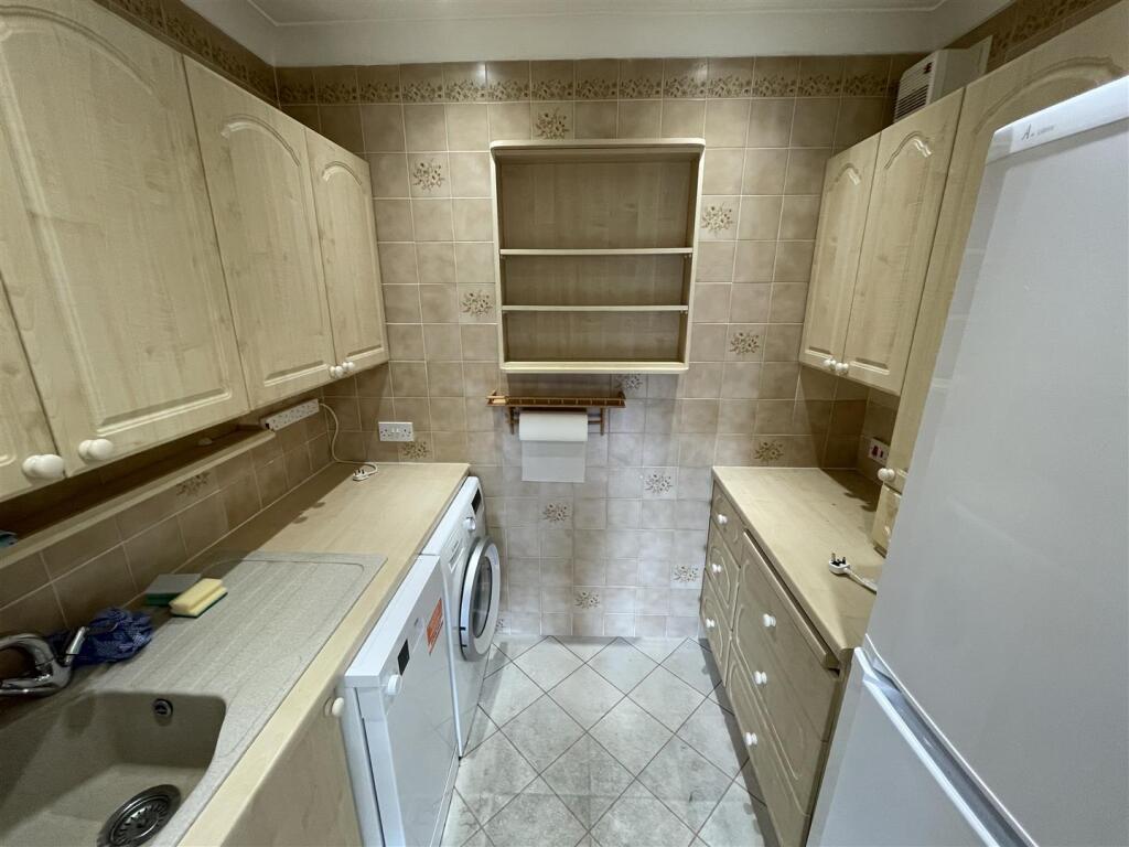 Apartment in Chester - View 5