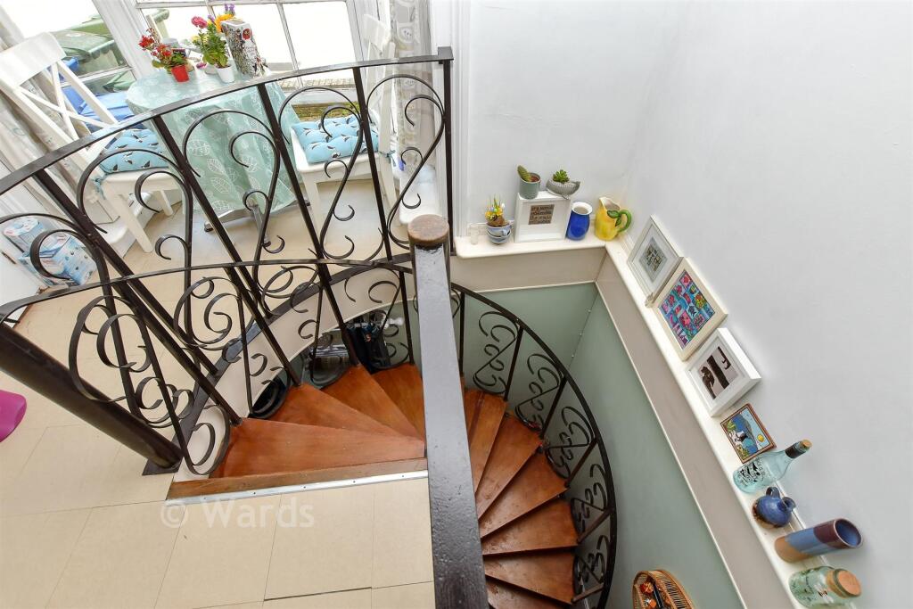 Apartment in Swale, The Brents, Faversham - View 5