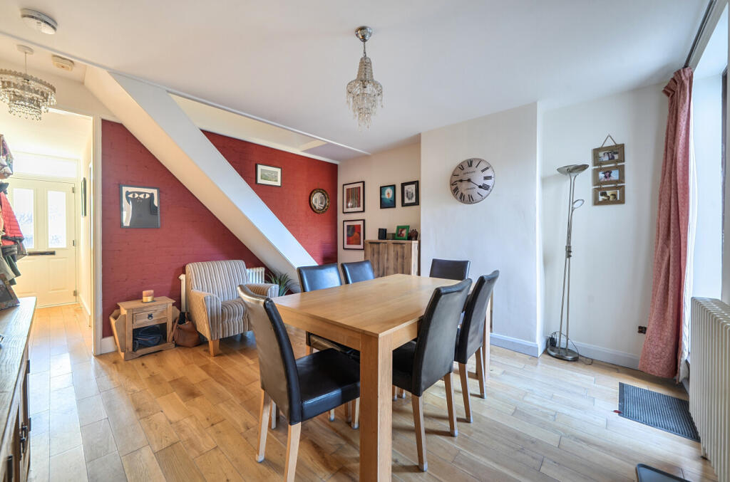 House in Winchester, Hampshire - View 3