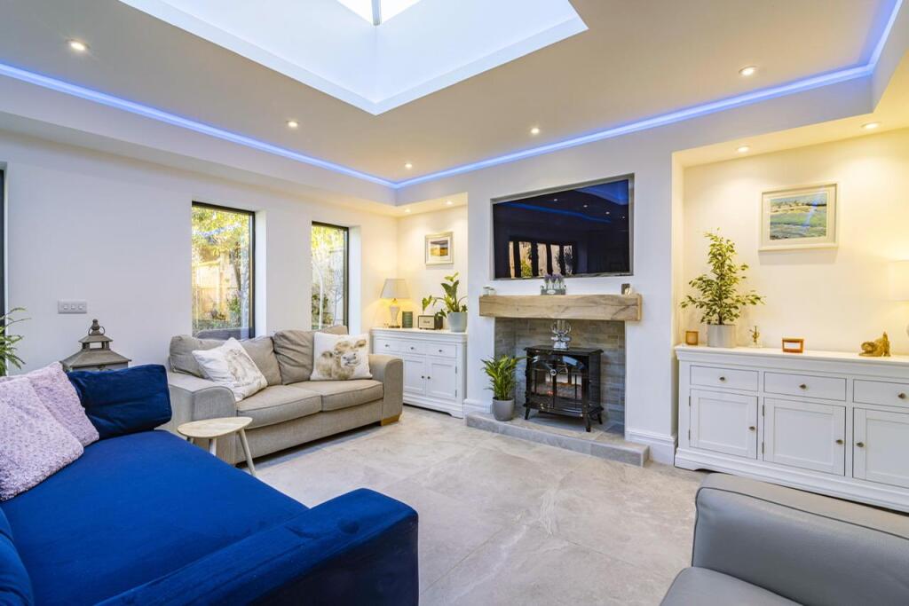 Alexander Road, Farnsfield photo 3