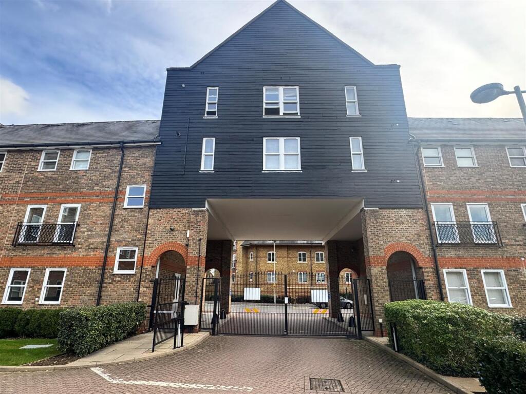 Main image of property: Station Road