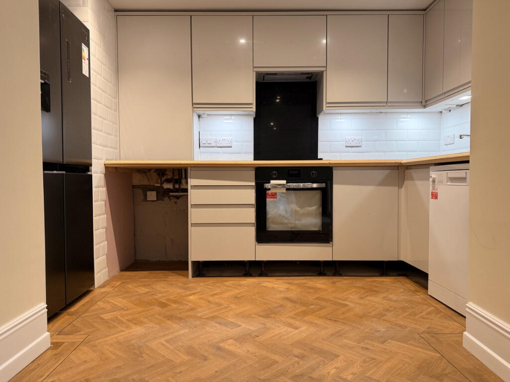 Apartment in Brighton - View 5