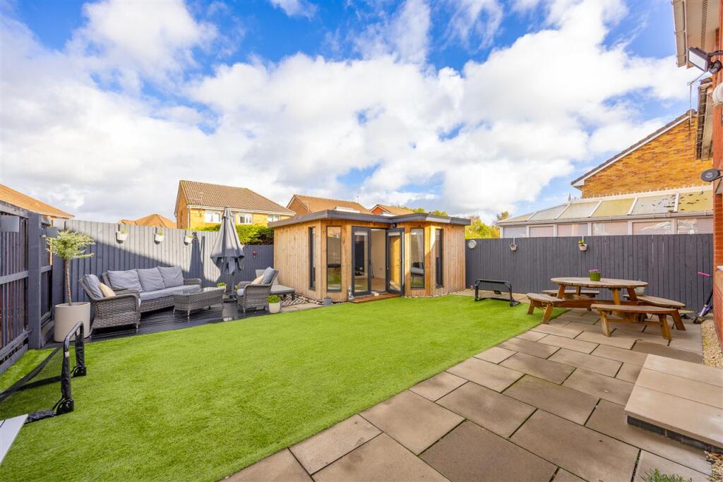 House in Edinburgh, West Lothian - View 2