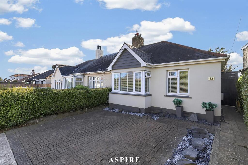 3-bed semi-detached on Benfleet Park Road, Benfleet, £400,000