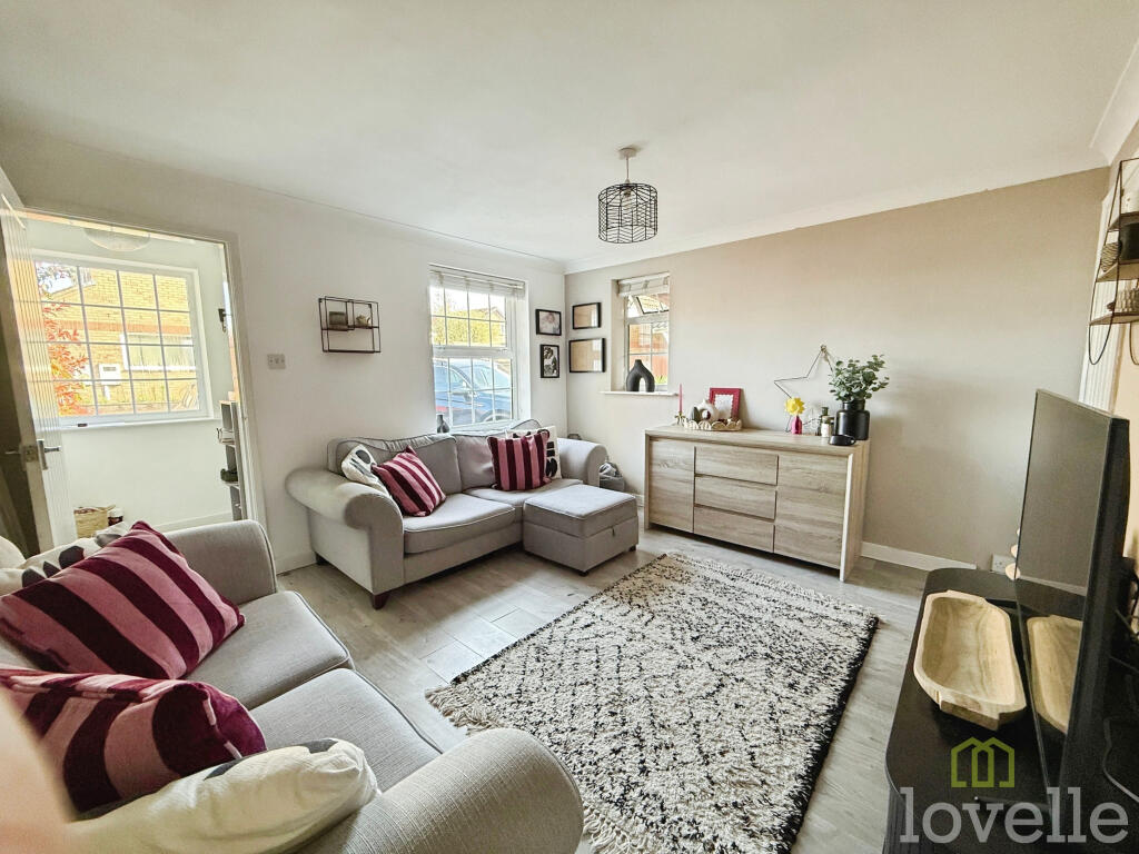 Burghley Park Close, North Hykeham, LN6 photo 2