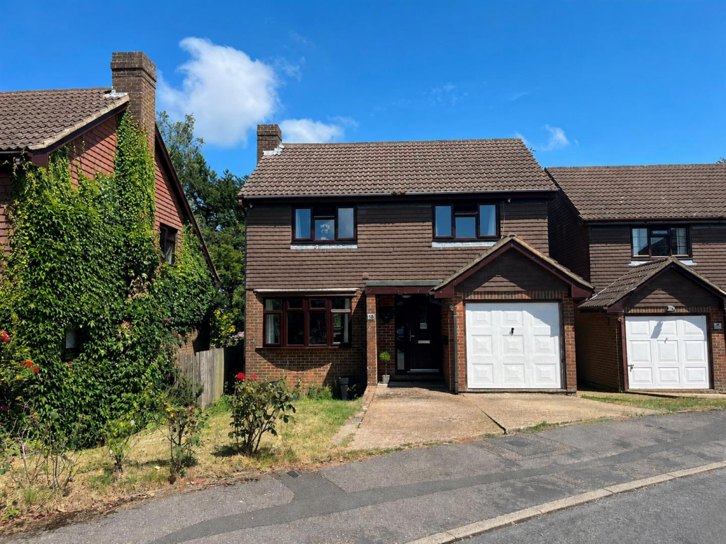 Main image of property: Ridgeway Close, Heathfield, TN21 8NS