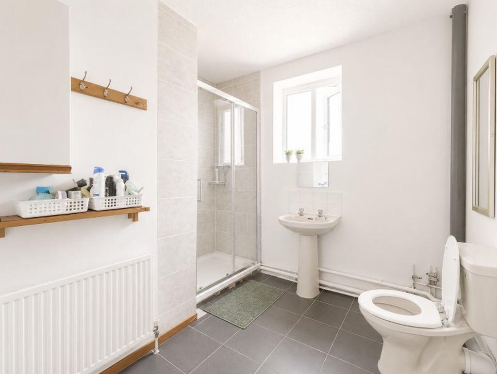 Room, Freemantle Road, Gosport - View 4