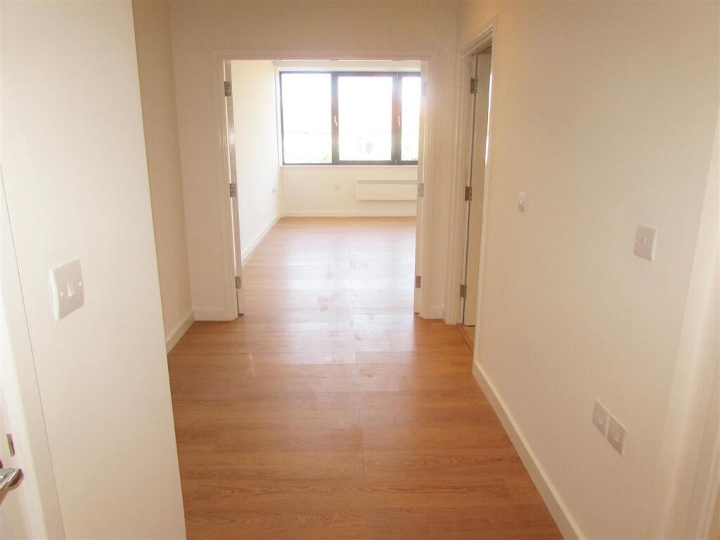 Main image of property: Windsor Gate, Bath Road