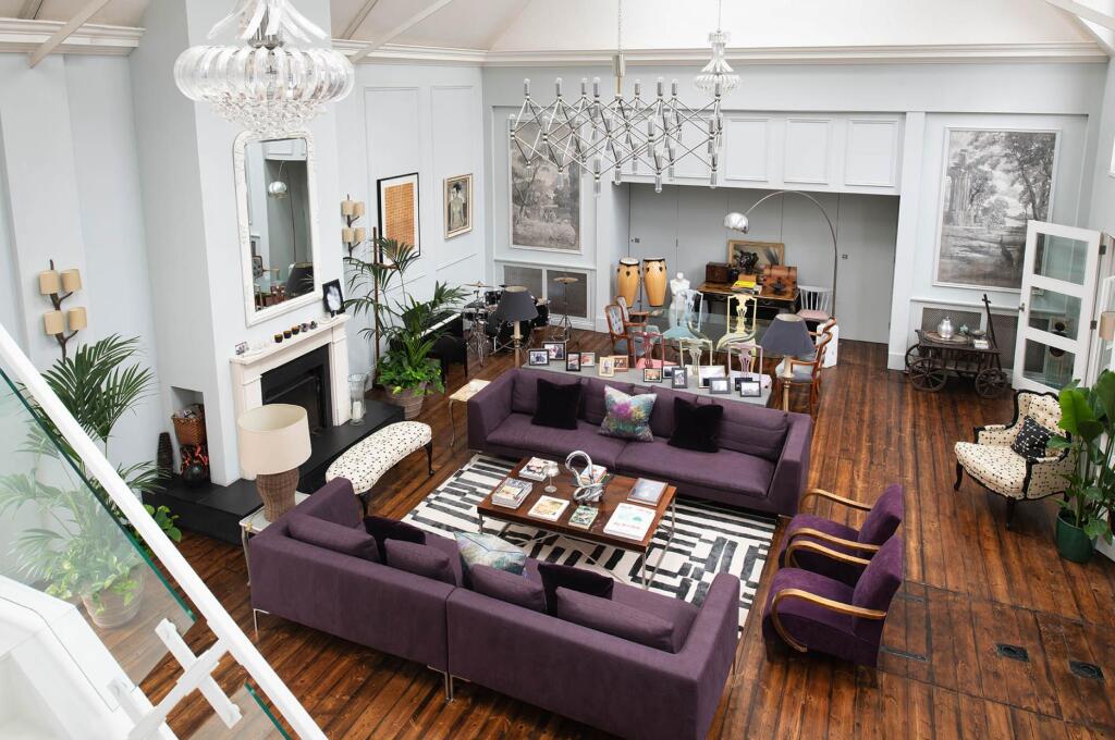 Main image of property: Holland Park, W11