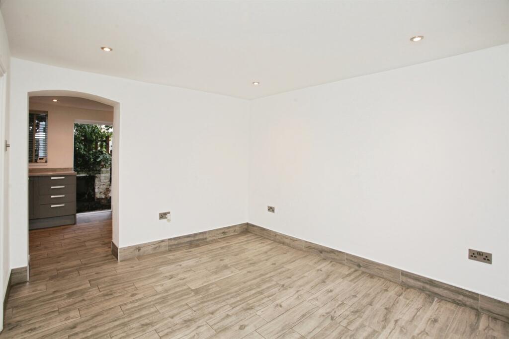 House in Rugby, Wolston - View 4