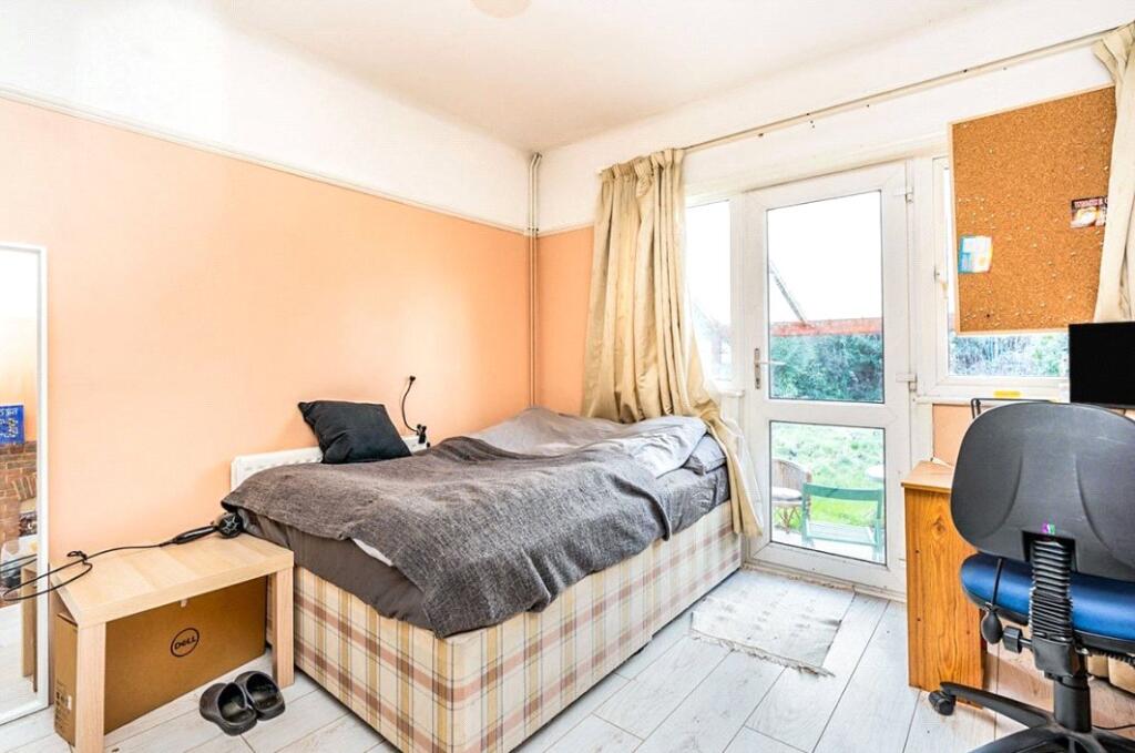 House in Southampton - View 5