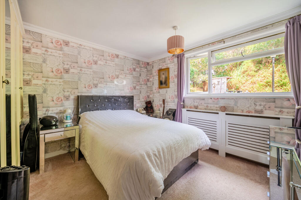 House in Teignbridge, Doddiscombsleigh - More