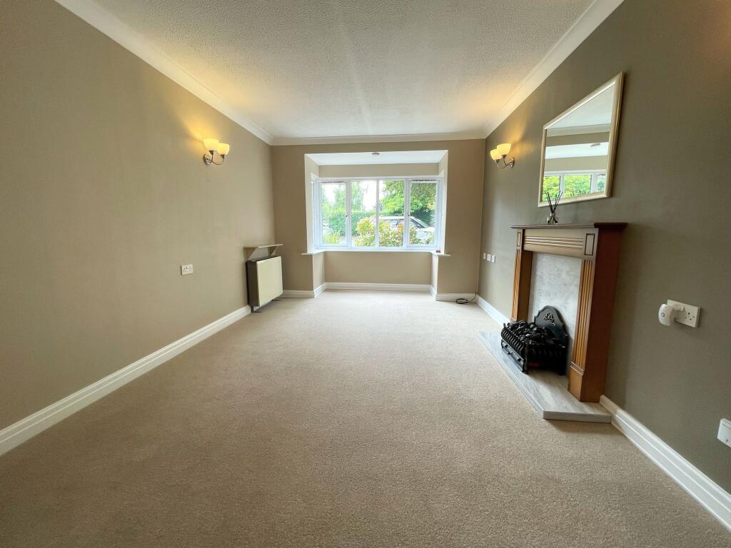 Apartment in Warrington - More