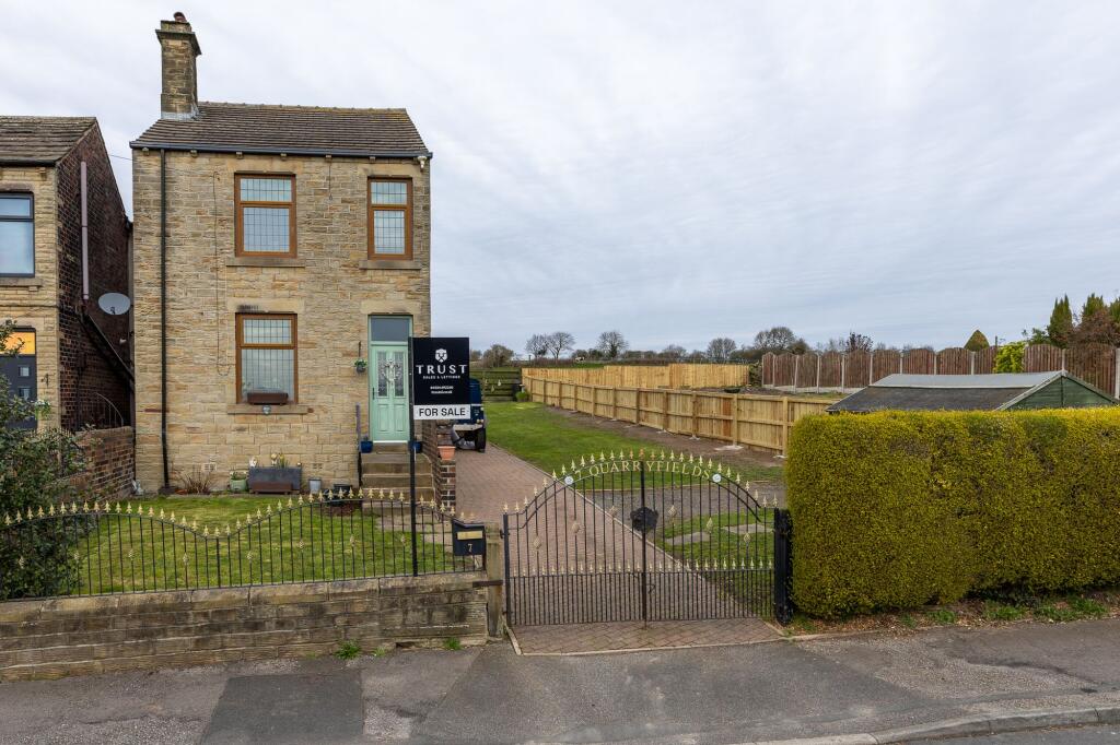 Main image of property: Quarryfields, Mirfield, WF14