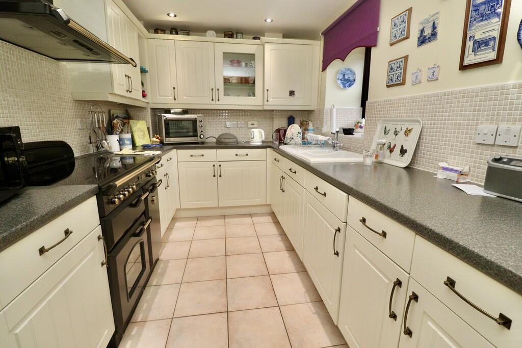 House in North Kesteven, Washingborough - View 2