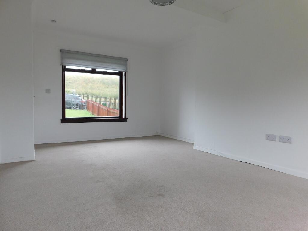 House in Paisley, Inverclyde - View 3