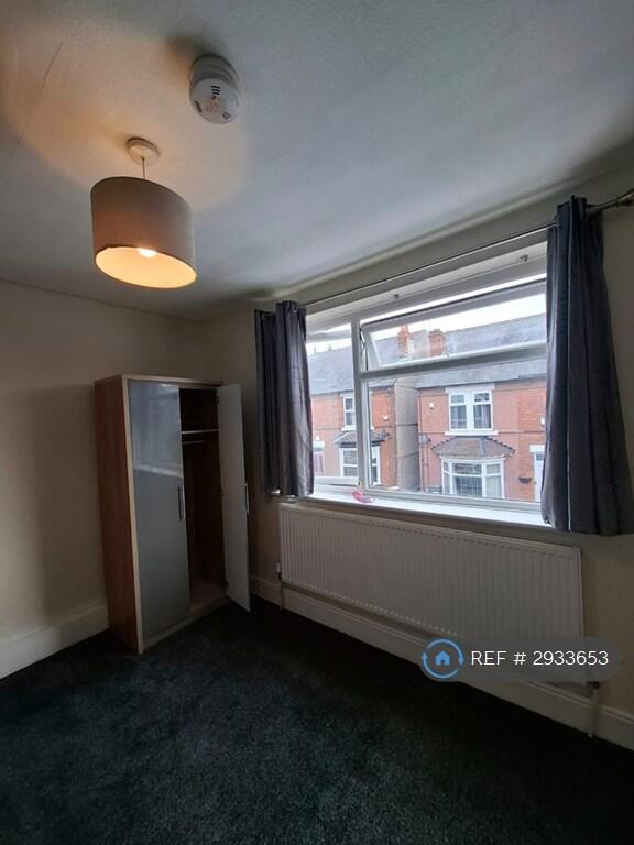 House in Nottingham - View 3