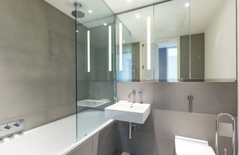 Apartment in London - More