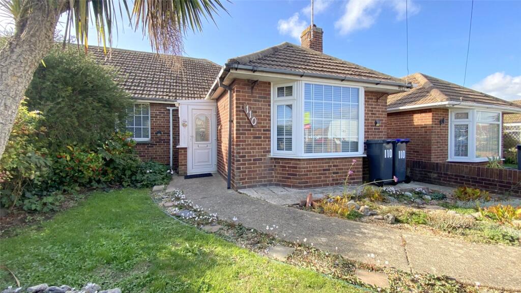 2-bed bungalow on Meadow Road, Worthing, West Sussex, BN11, £325,000