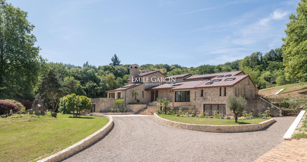 Main image of property: Paris-Isle of France, Yvelines, Versailles
