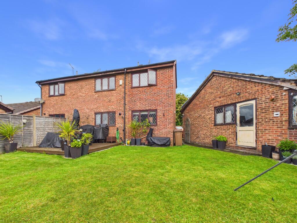 Main image of property: King Charles Close, Willerby, East Riding Of Yorkshire, HU10 6LQ