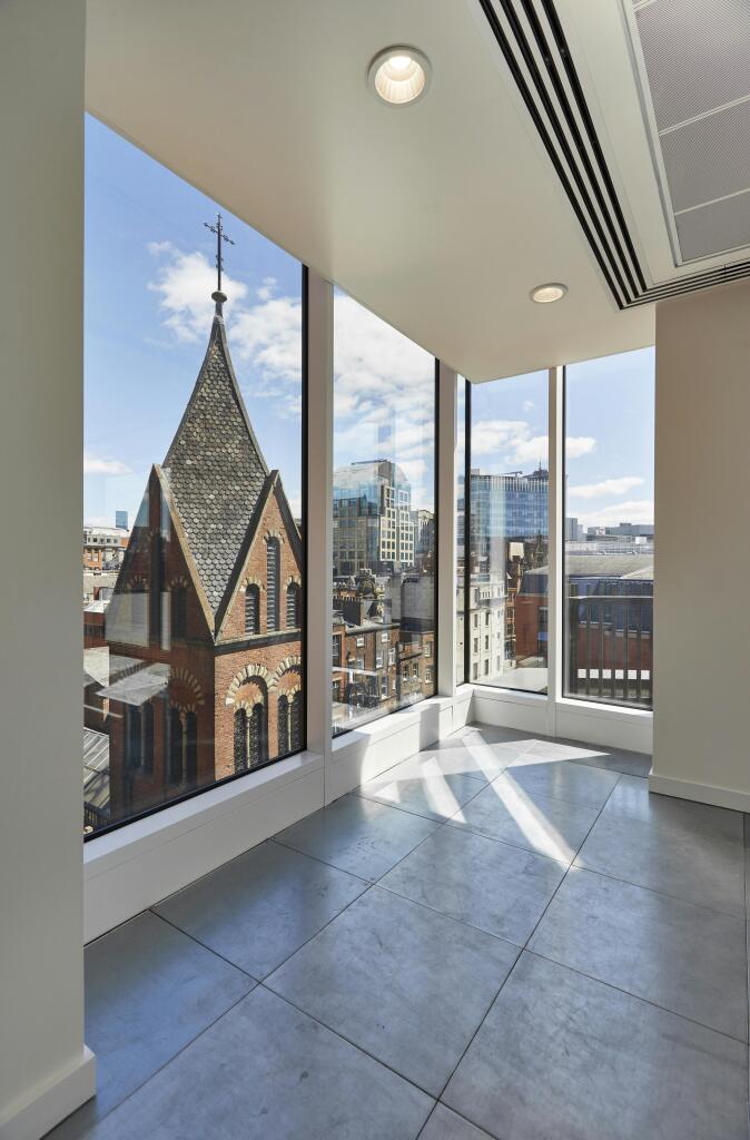 THE LINCOLN_HLA8810_HR.jpg