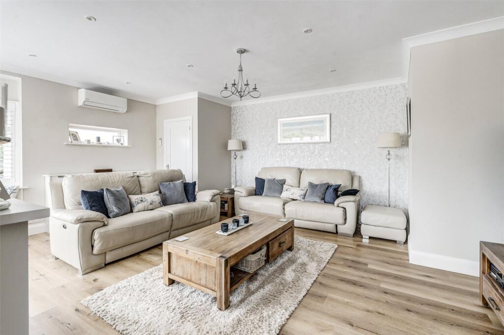 House in Brighton - View 5