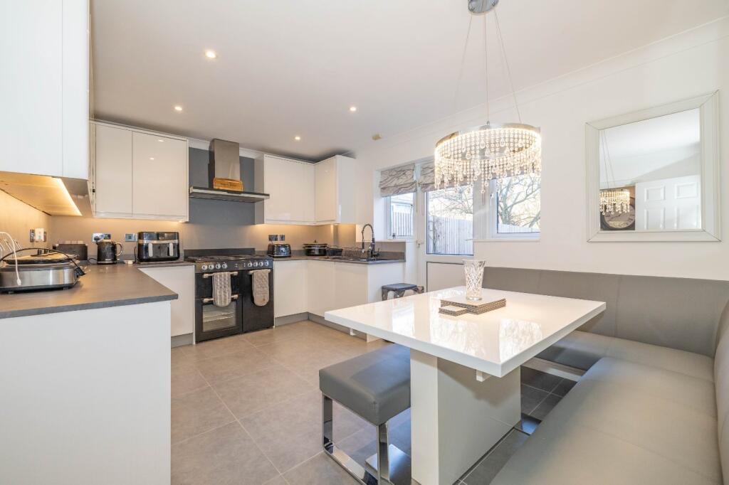 The Cedars, Sellindge, Ashford, Kent, TN25 photo 2