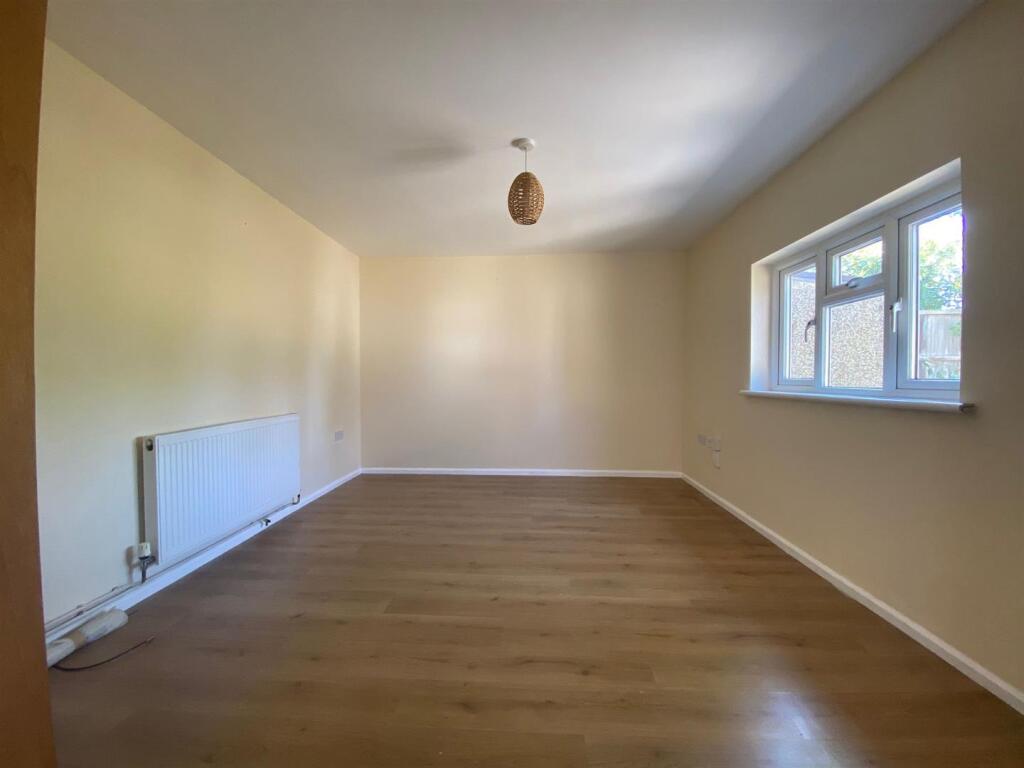 House in Southend-on-Sea - View 2