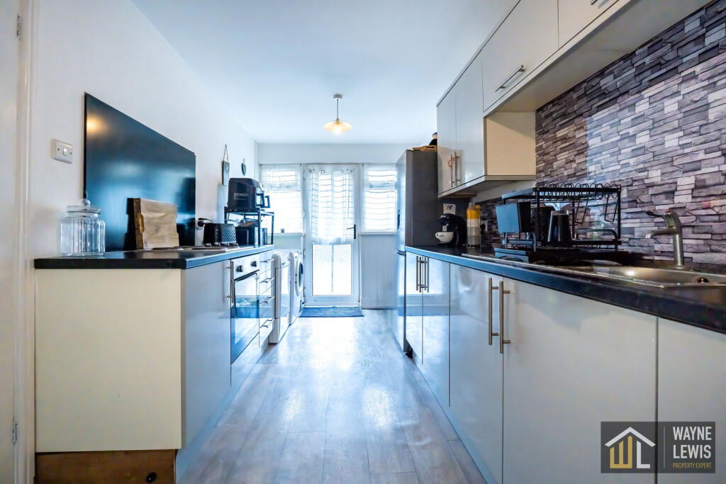 House in Llanbradach, Caerphilly - View 5
