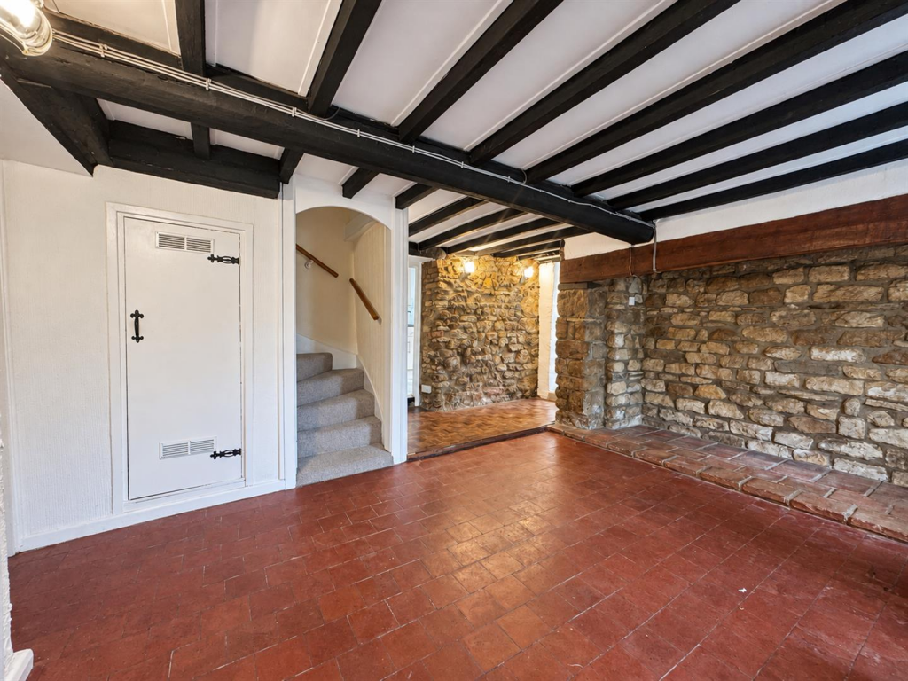 House in Northampton - View 4