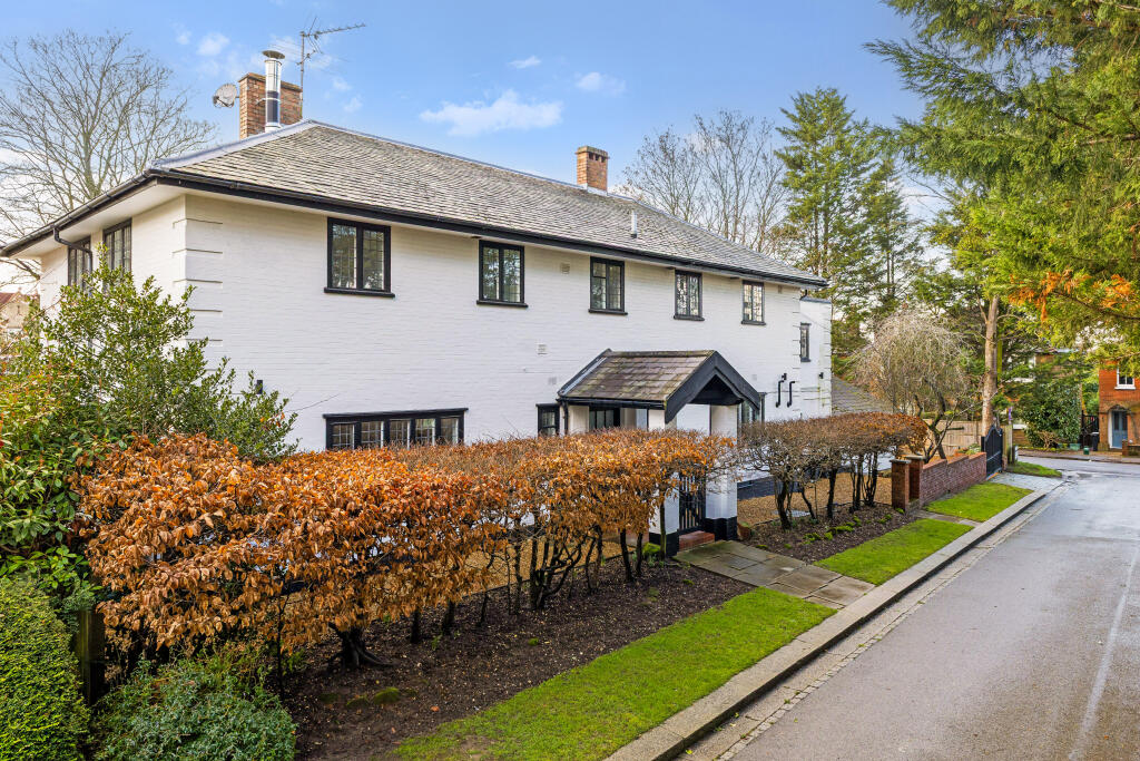 Main image of property: 1 College Avenue, Epsom, KT17