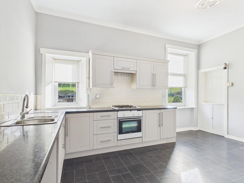 Apartment in Paisley, Inverclyde - More
