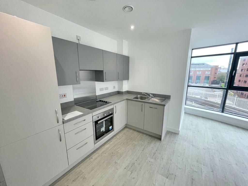 Salford, Greater Manchester, M50 photo 2