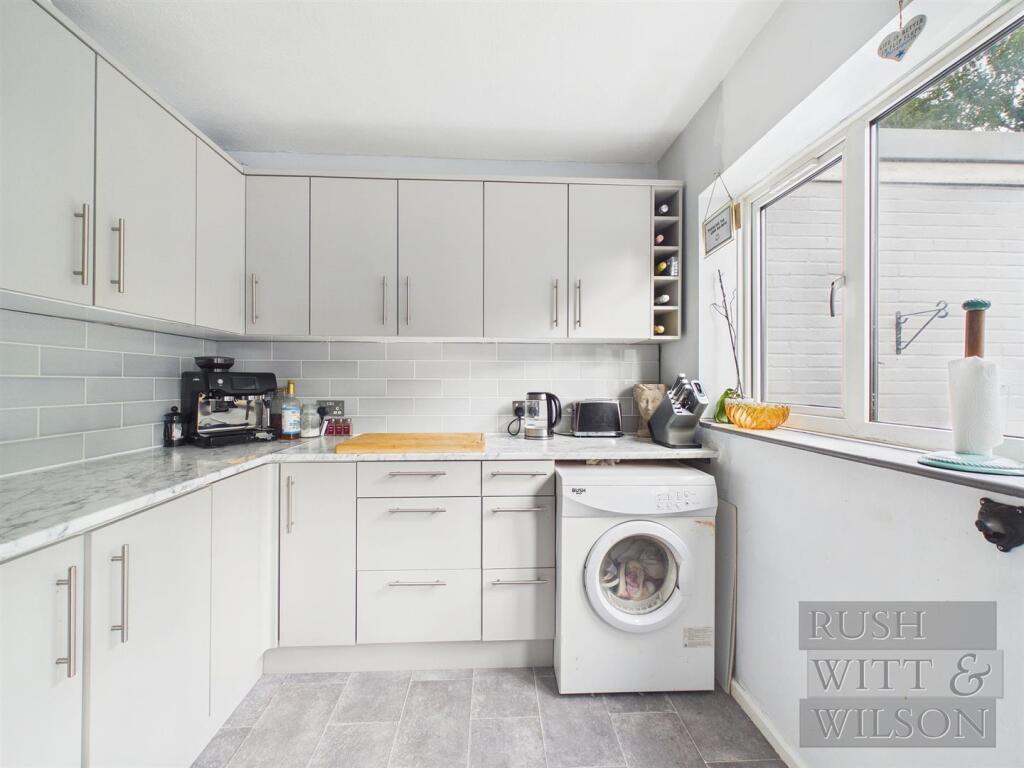 House in Tonbridge - More