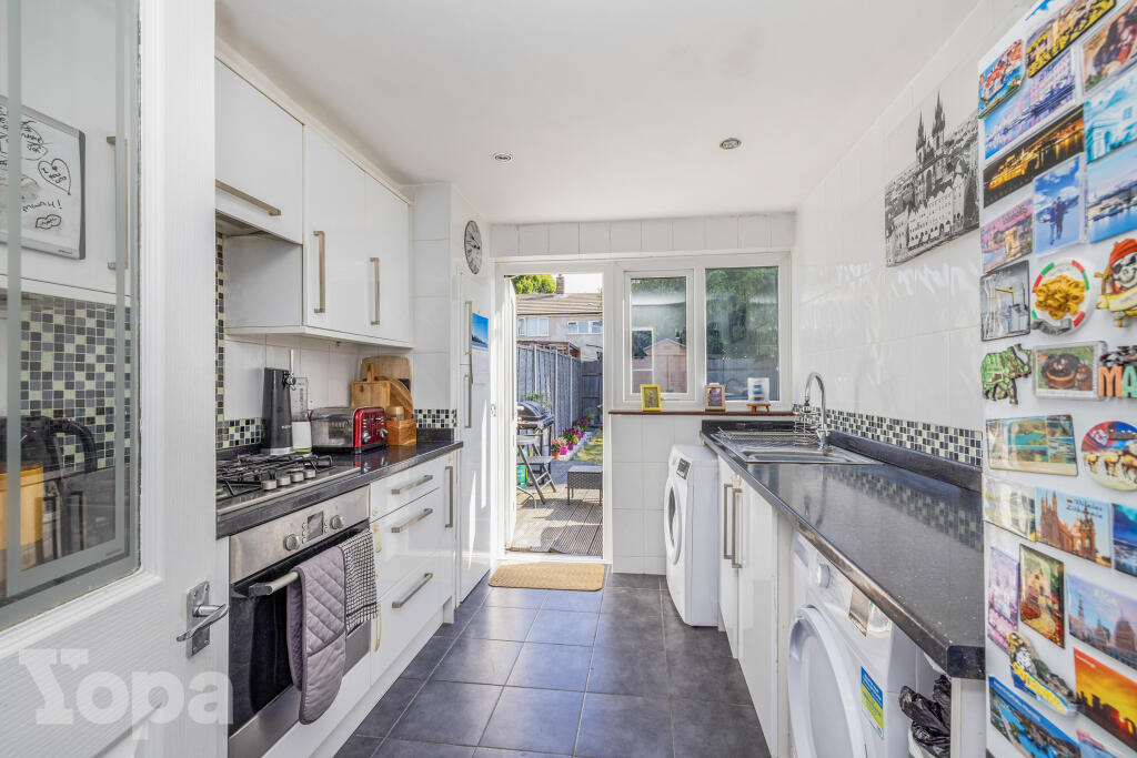 House in London - View 3