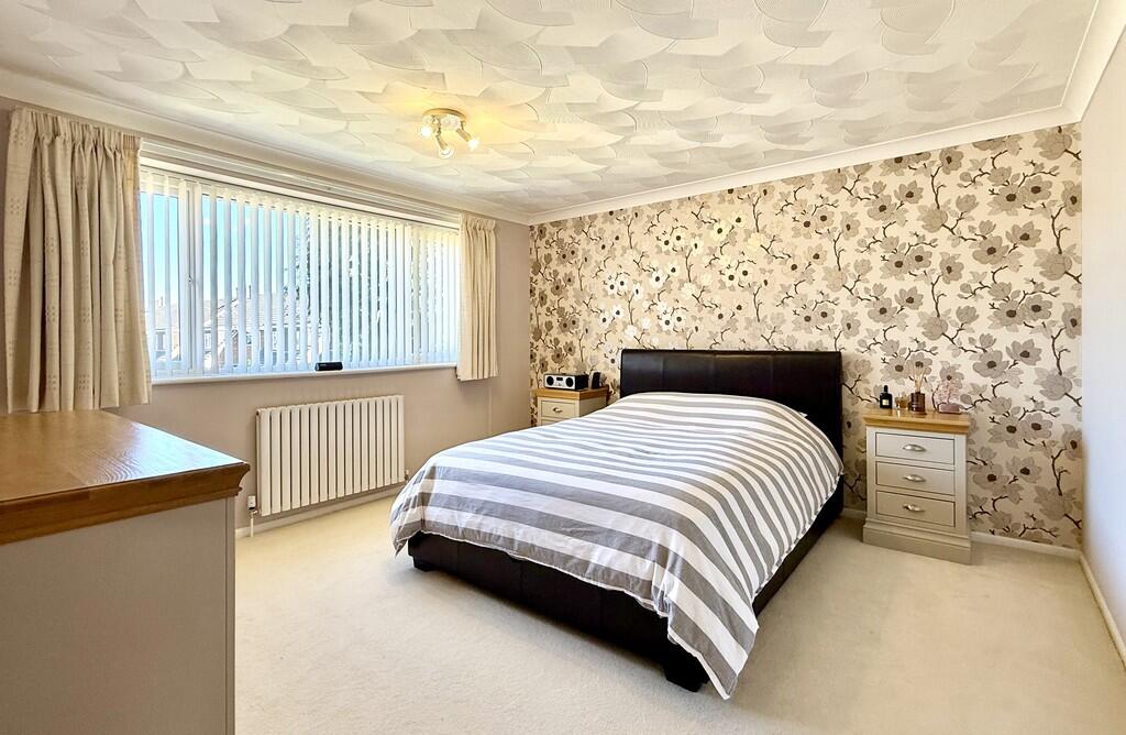 Meadow Walk, Woodcot, Gosport photo 4