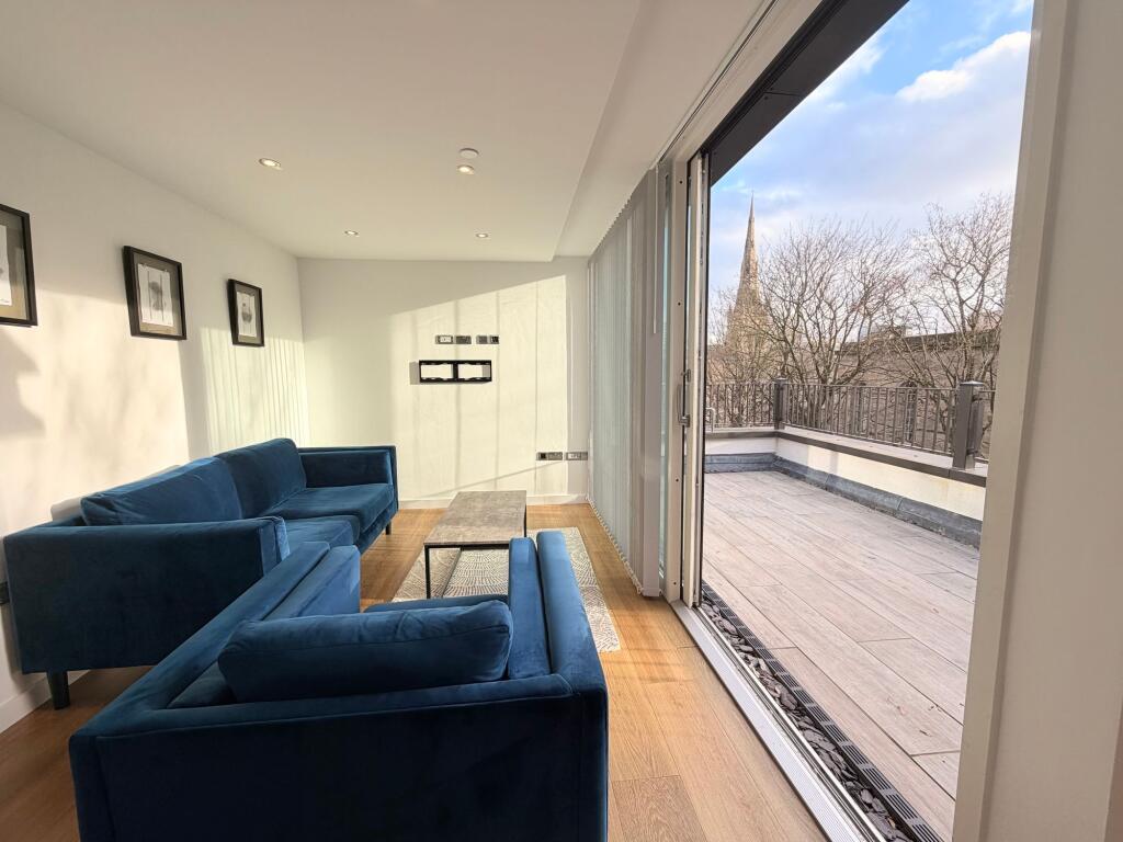 Apartment in Manchester - View 3