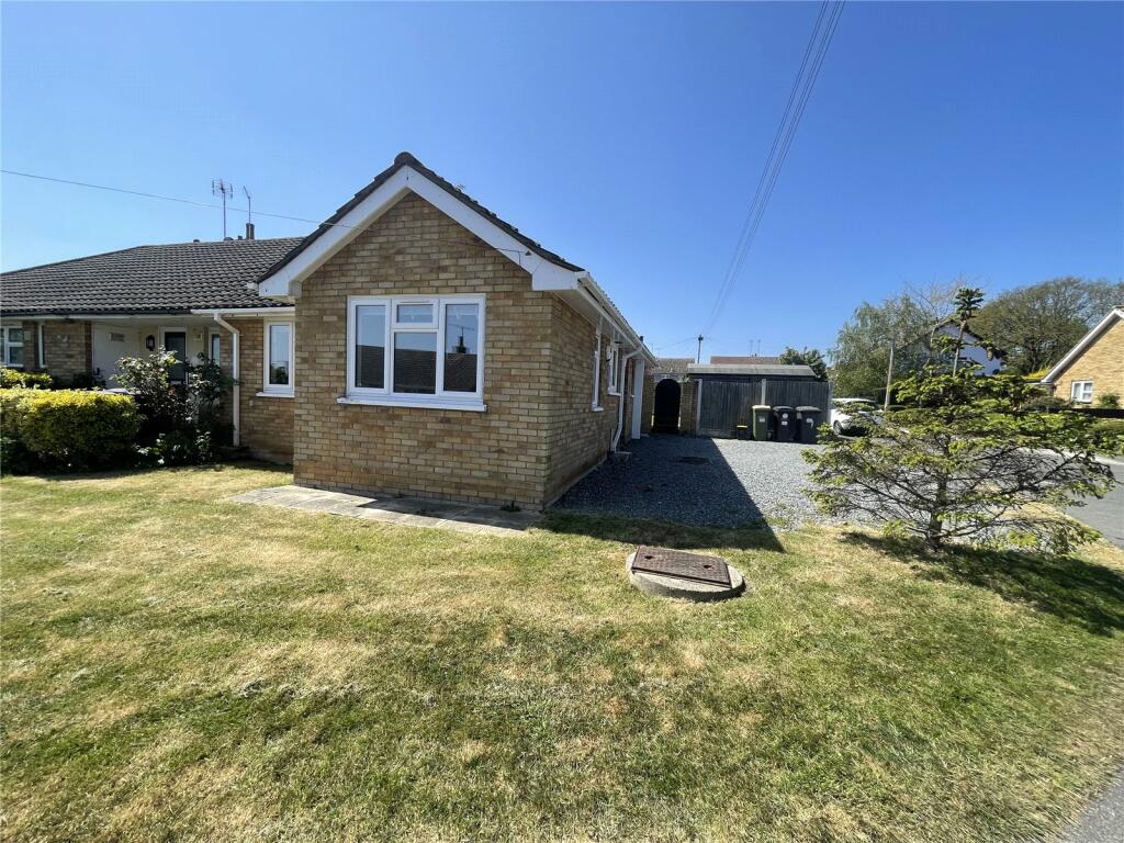 Main image of property: Appleyard Avenue, Hockley, Essex, SS5