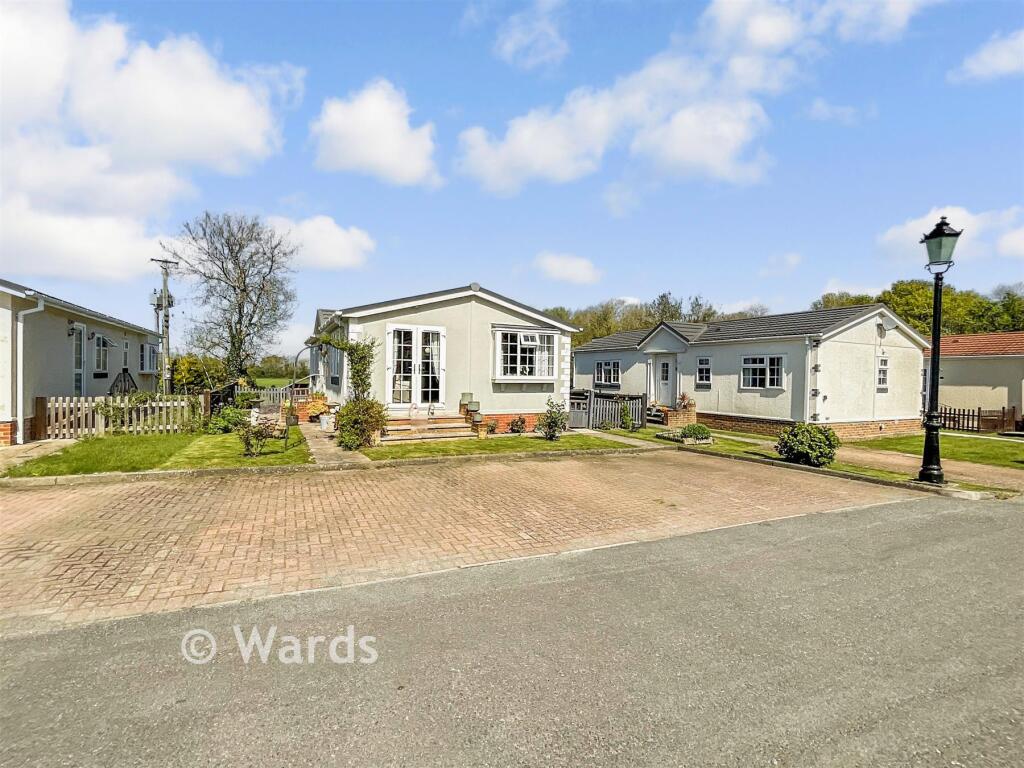 2-bed caravan on Dover Road, Barham, Kent, £160,000