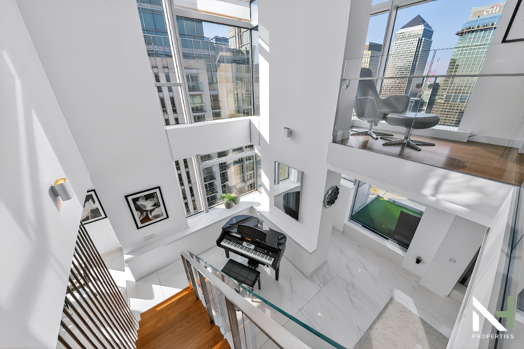 Main image of property: Pan Peninsula East, Pan Peninsula Square, Canary Wharf, London, E14
