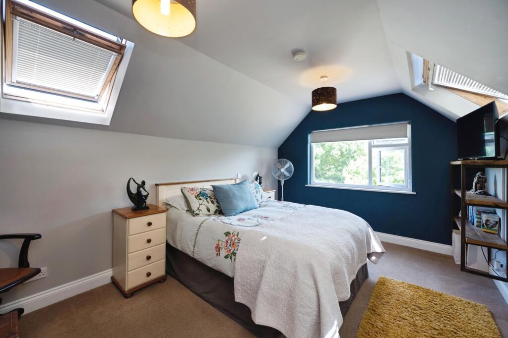 House in Havant, South Hayling - More