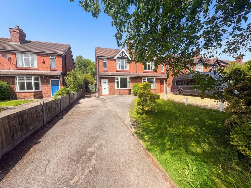 Main image of property: Macclesfield Road, Holmes Chapel, CW4