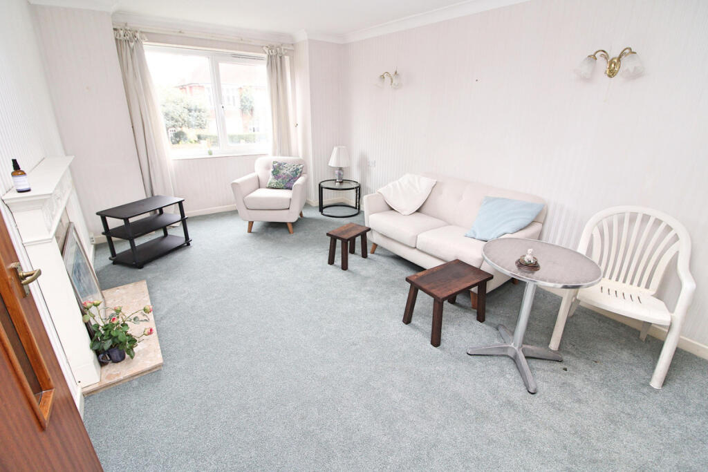 Apartment in Hove, Brighton and Hove - View 3